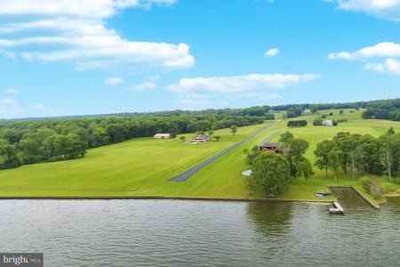 9100 LANSEAIR FARM