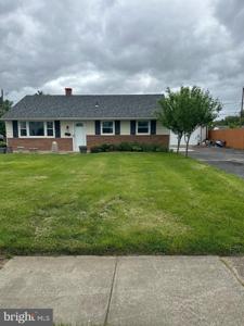 125 LINSTONE AVENUE