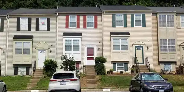 1960 WINSLOW COURT