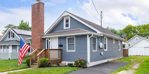 17 HARDING AVENUE