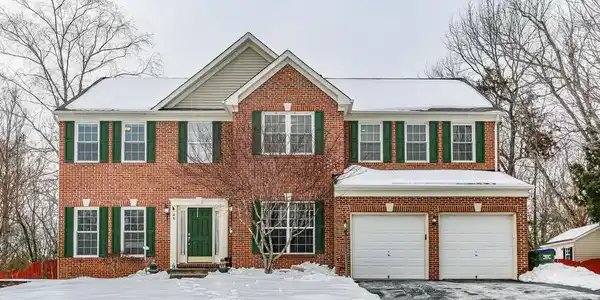45 CRESTWOOD LANE