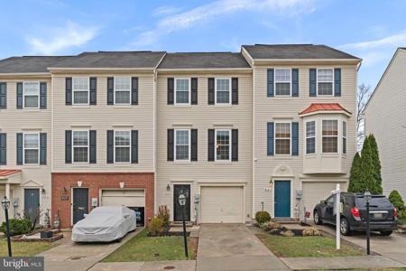 823 CROGGAN CRESCENT