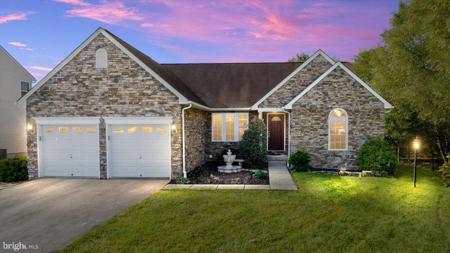 7 BAYVIEW COURT