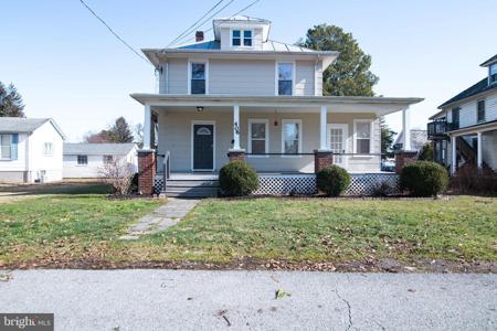 406 PARK CIRCLE