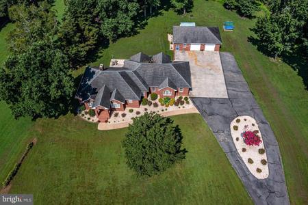 813 COAN HARBOUR DRIVE