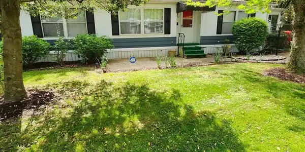 34080 PINEWOOD CIRCLE
