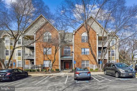 633 ADMIRAL DRIVE