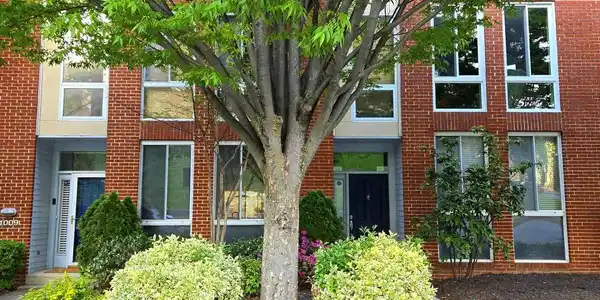 1011 COVINGTON STREET