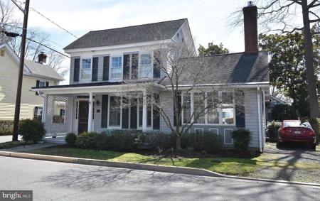 114 E CHEW AVENUE