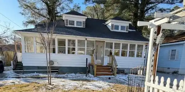 7 COVE STREET