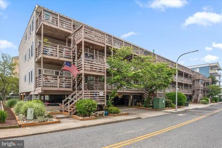 9 46TH STREET