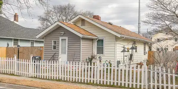 287 JEFFERSON STREET