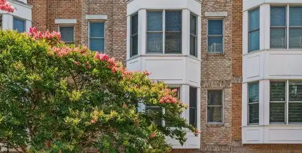 1207 HARBOR ISLAND WALK
