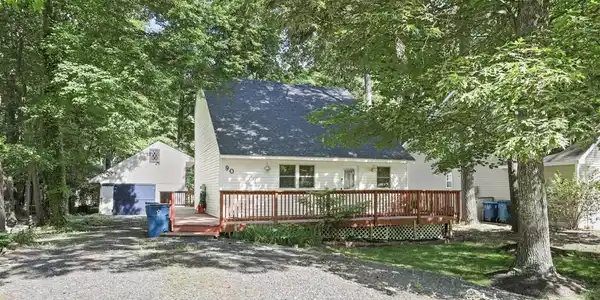 90 WINDJAMMER ROAD