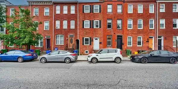 906 HANOVER STREET