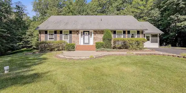 1750 TIMBER COURT