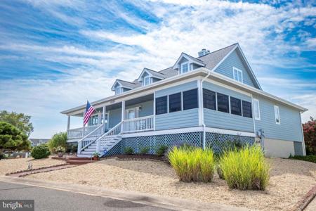 1 SANDPIPER COURT