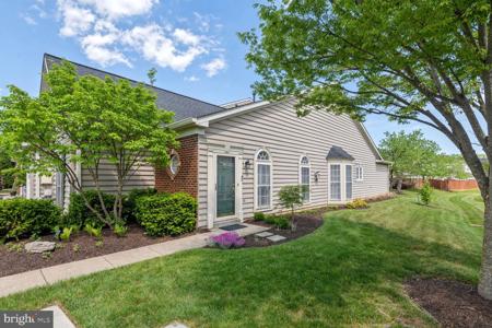 305 HAMLET CIRCLE