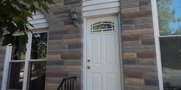 3 MILTON AVENUE
