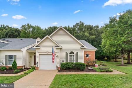 322 COLONY POINT PLACE