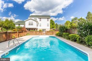 3555 GARRETT LANE