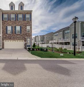 8382 AMBER BEACON CIRCLE