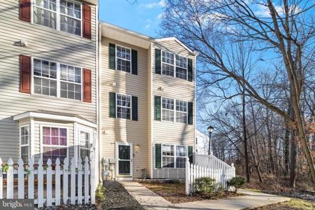 20 IRONSTONE COURT