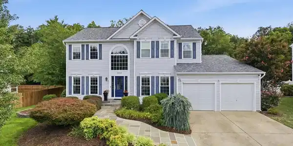 2856 MYRTLEWOOD DRIVE