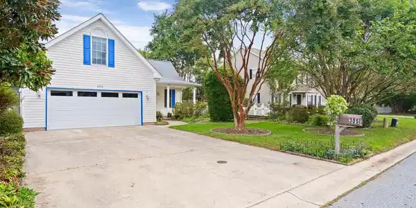 305 SEAGULL DRIVE