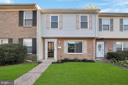 1563 CHARLESTOWN DRIVE
