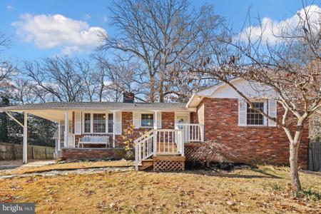 408 HILLSMERE DRIVE