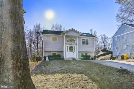 1187 BAY HIGHLANDS DRIVE