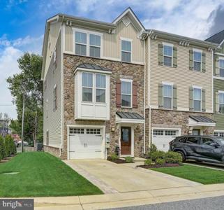 8102 SECLUDED COVE LANE