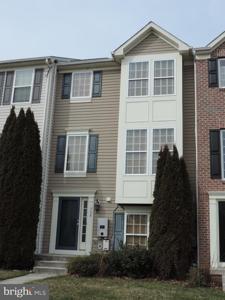 738 WINEBERRY WAY