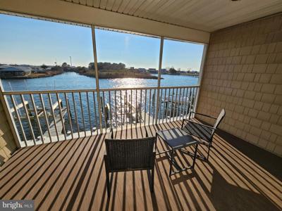 106E WATERS EDGE