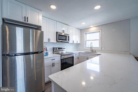 503 ROBIN DRIVE