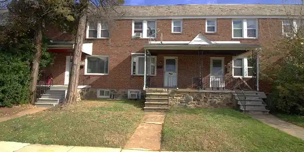 627 TOLNA STREET