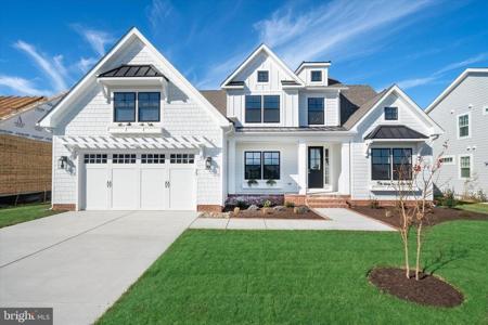 11809 RIVER RUN LANE