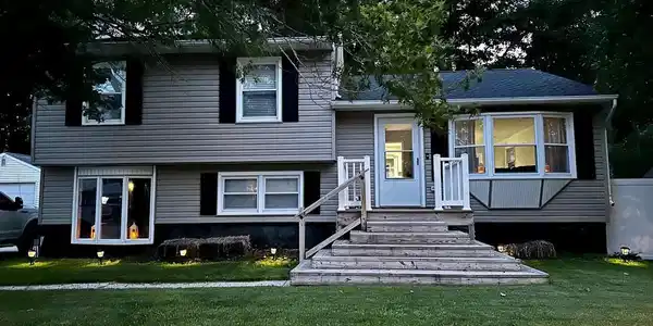 214 ROSEANN AVENUE