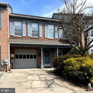 1020 BOOM COURT
