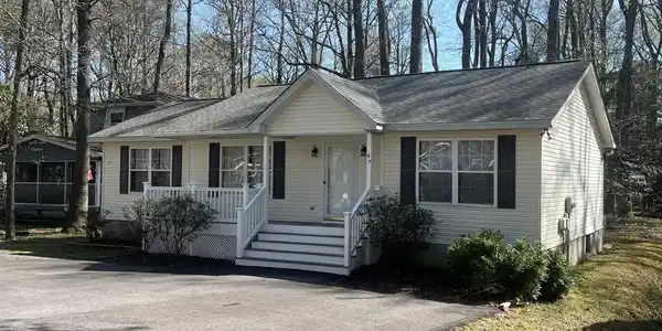 47 SEAFARER LANE