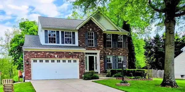 2465 WOODLAND COURT