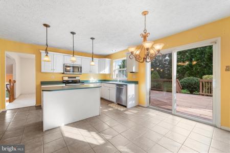 408 BLUE HERON COURT