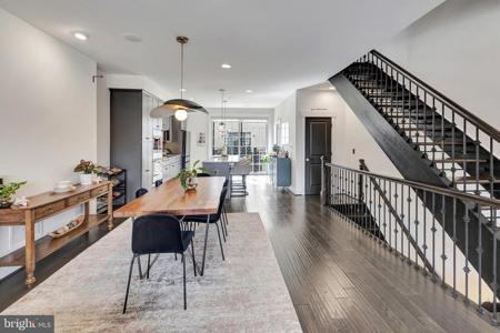 3613 FLEET STREET