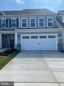 107 JUSTIFY CIRCLE