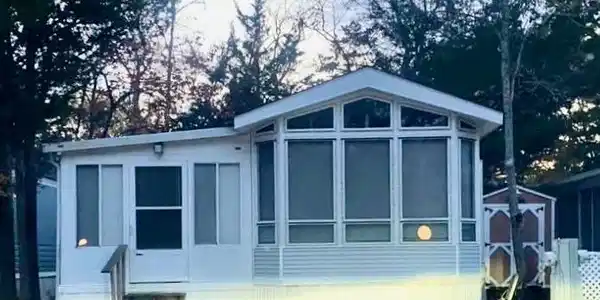 709 SEASHORE RD