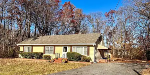 1409 MAPLE AVENUE