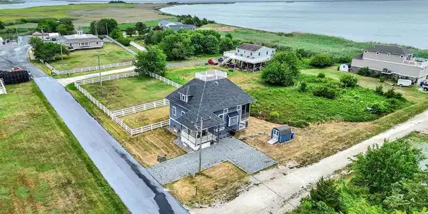 100 MARINA DRIVE