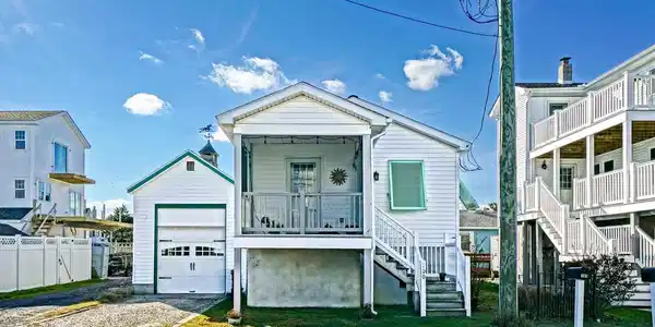 100 CEDAR STREET