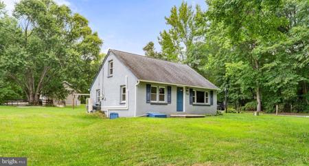 28 CHESTNUT HILL LANE